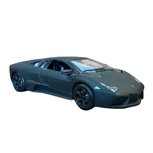 Lamborghini Reventón 1:24 scale model car by burago Matte Black - Picture 2 of 7